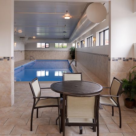Holiday Inn Express Crestwood By Ihg מראה חיצוני תמונה