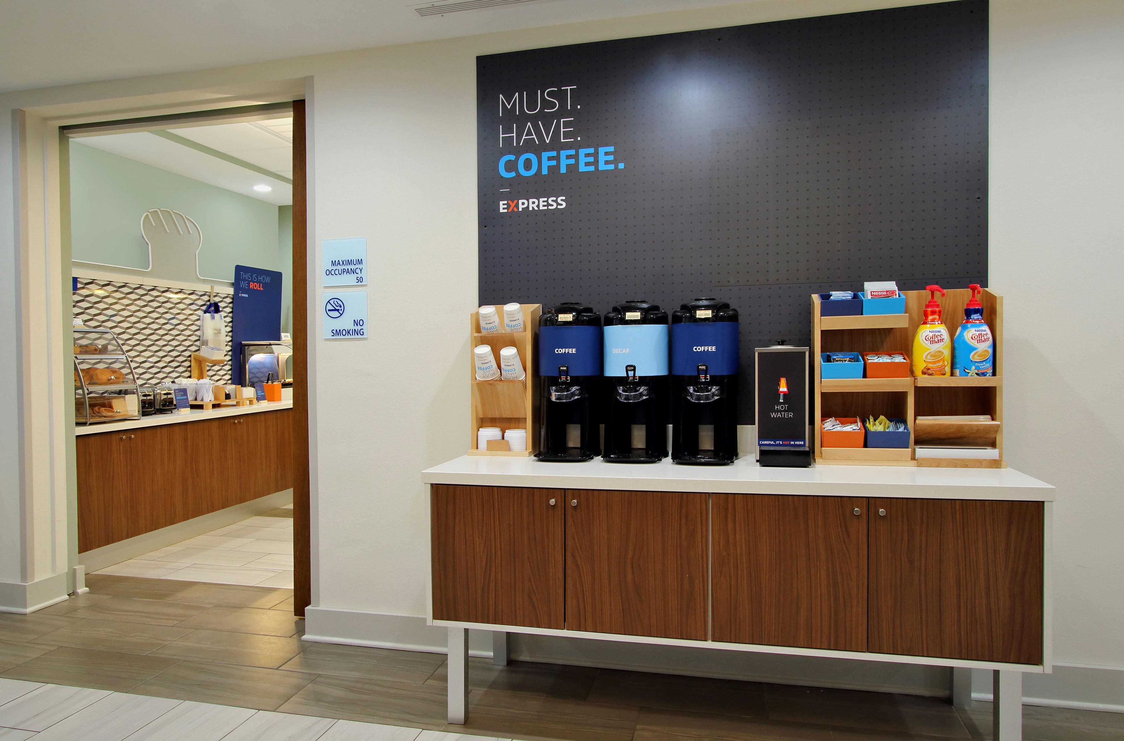 Holiday Inn Express Crestwood By Ihg מראה חיצוני תמונה