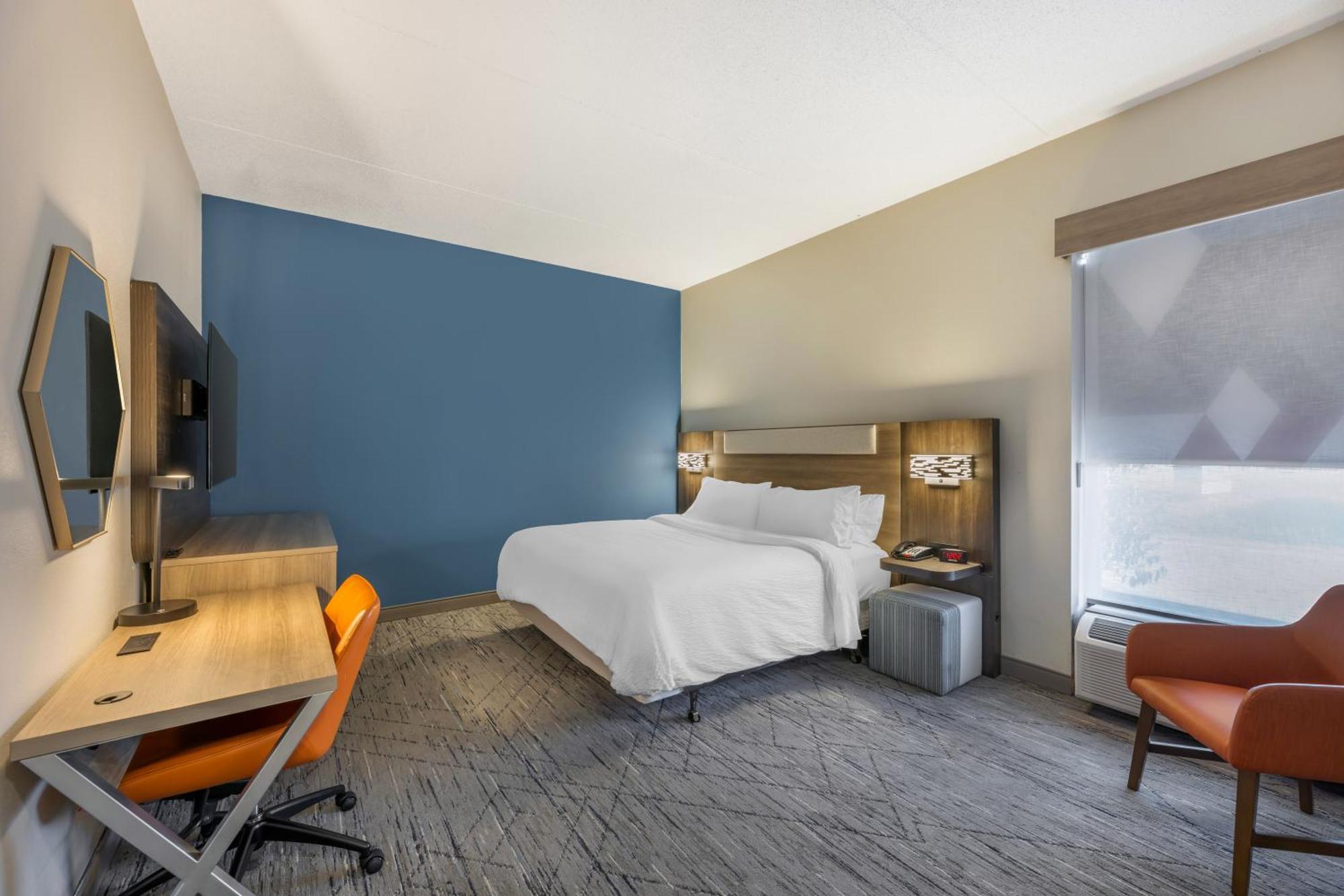 Holiday Inn Express Crestwood By Ihg מראה חיצוני תמונה